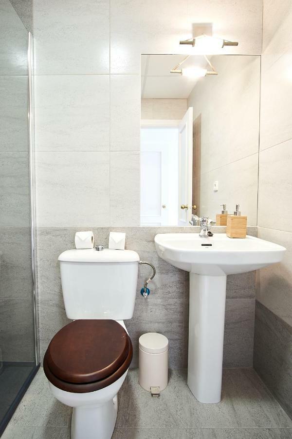 San Jacinto Triana Suite By Valcambre เซบีญา ภายนอก รูปภาพ