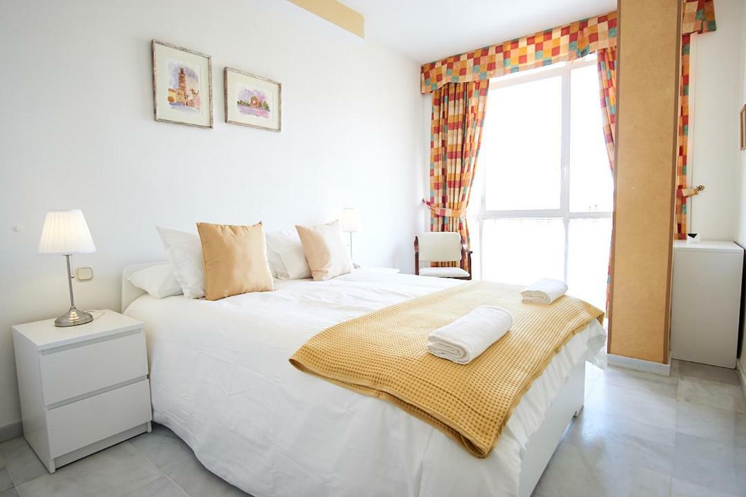San Jacinto Triana Suite By Valcambre เซบีญา ภายนอก รูปภาพ